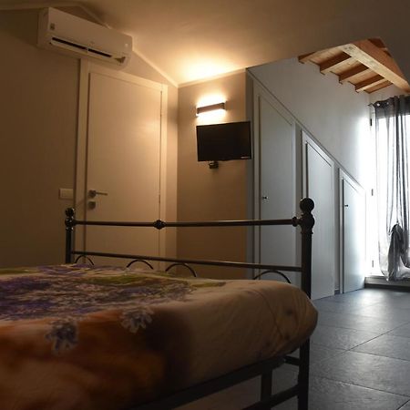 collina di Cloe Appartamento Guarene Esterno foto
