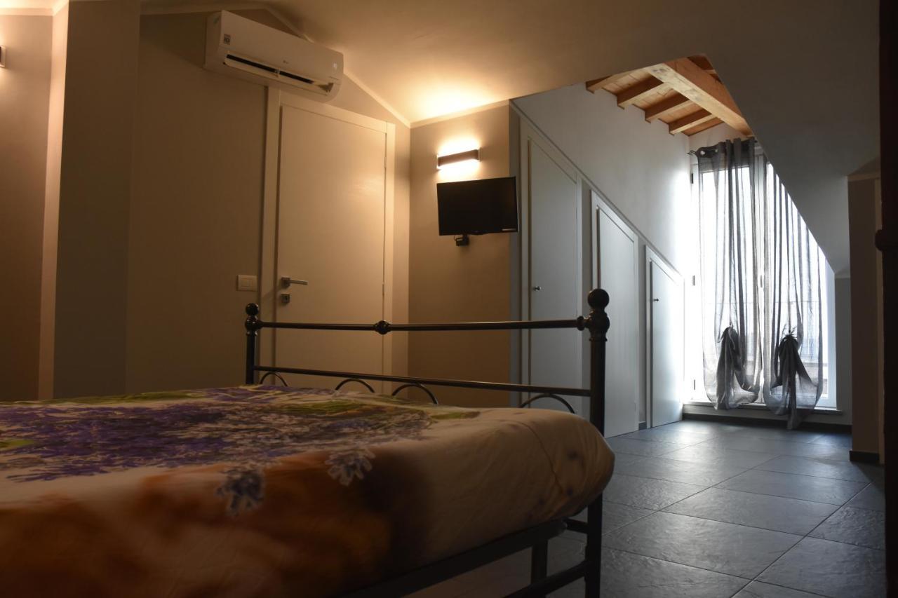 collina di Cloe Appartamento Guarene Esterno foto