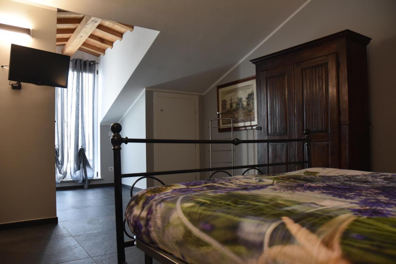 collina di Cloe Appartamento Guarene Esterno foto